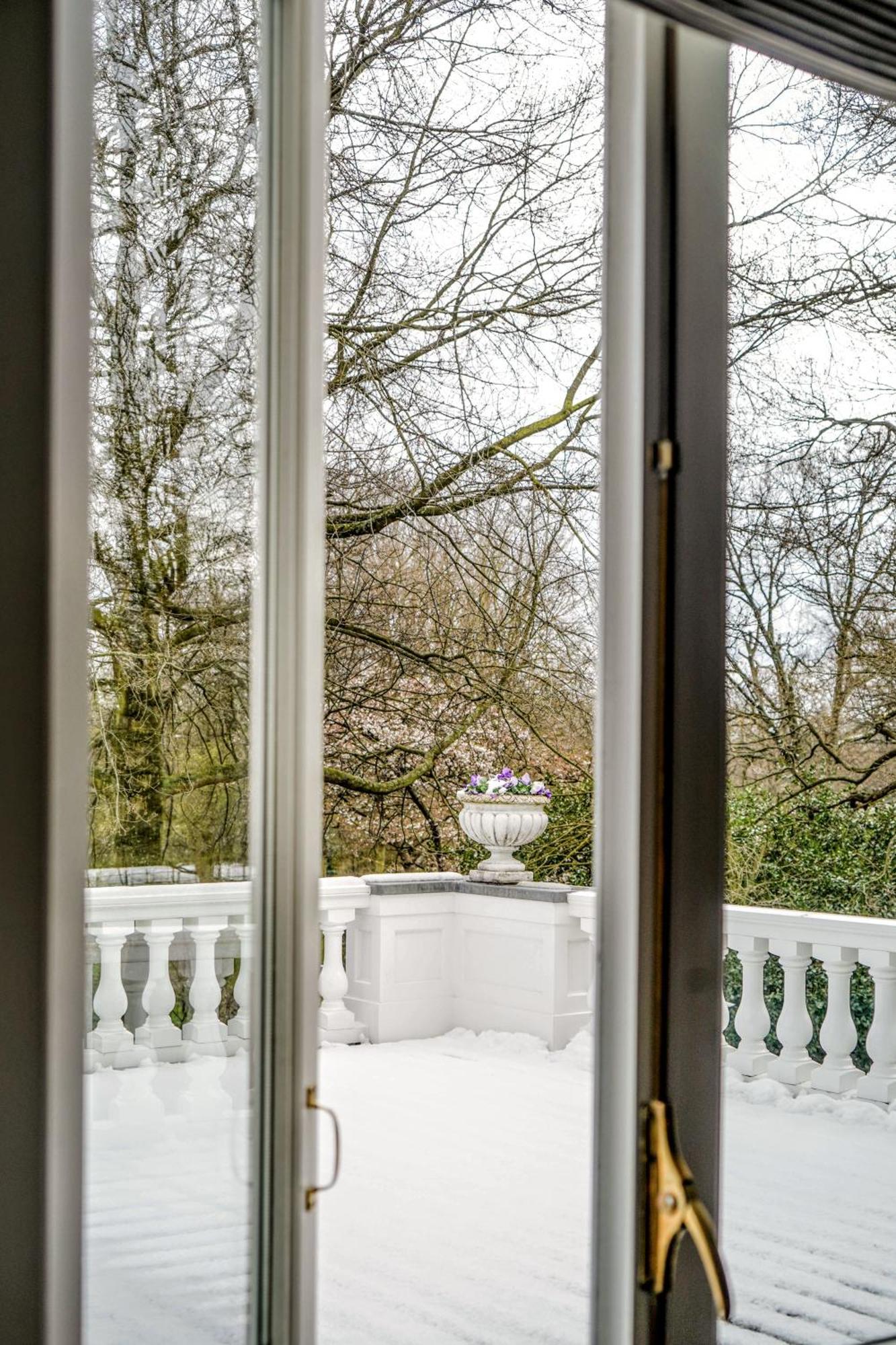 Central Park Voorburg - Relais & Chateaux Ruang foto