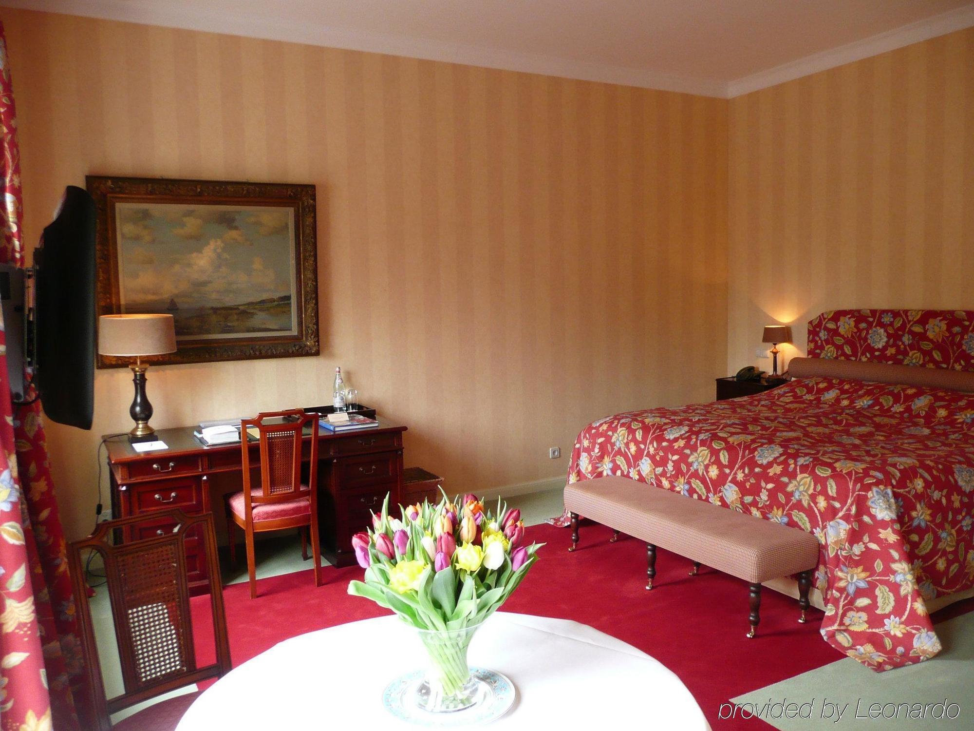 Central Park Voorburg - Relais & Chateaux Ruang foto